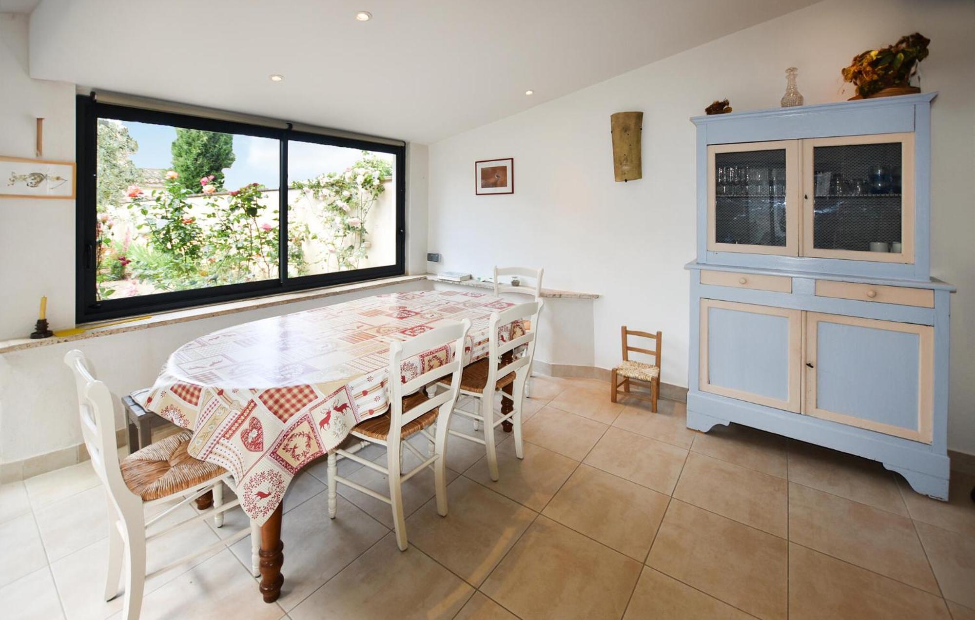 2 Bedroom Gorgeous Home In Villes-Sur-Auzon Εξωτερικό φωτογραφία