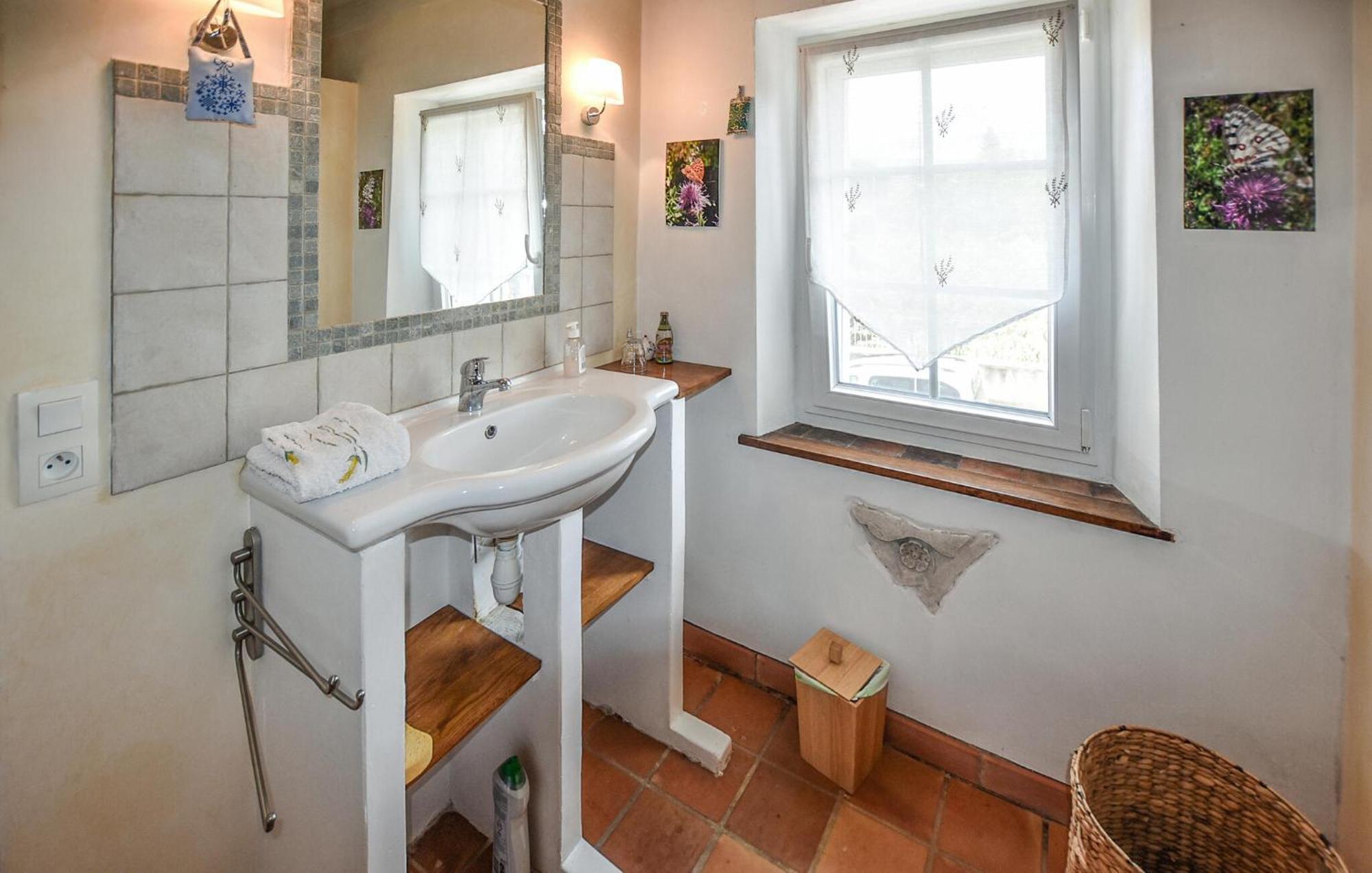2 Bedroom Gorgeous Home In Villes-Sur-Auzon Εξωτερικό φωτογραφία